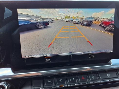 Used 2025 GMC Sierra 1500 SLT image 10