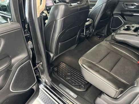 Used 2019 RAM 1500 Laramie AWD/4WD image 22