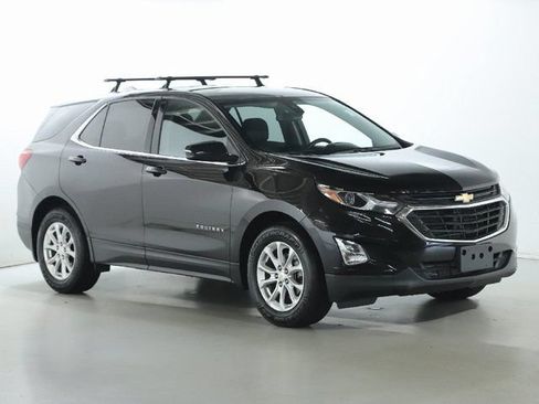Used 2019 Chevrolet Equinox LT w/ Driver Convenience Package FWD image 9