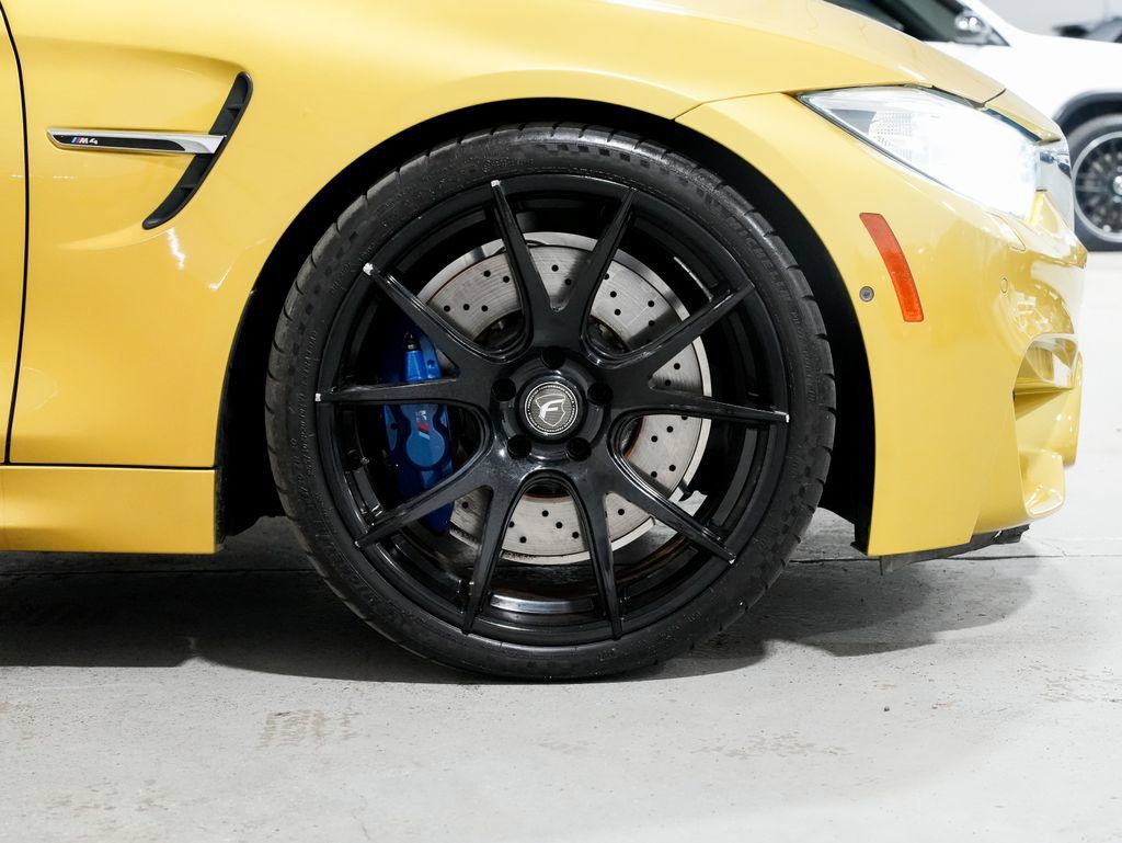 Used 2015 BMW M4 Coupe w/ Executive Package RWD image 39