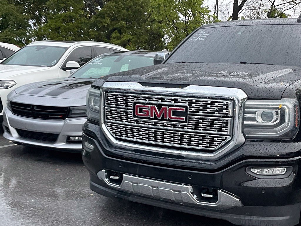 Used 2018 GMC Sierra 1500 Denali w/ Denali Ultimate Package AWD/4WD image 4