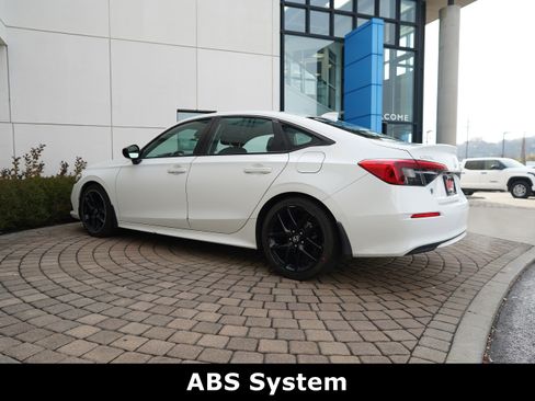 Used 2023 Honda Civic Sport image 19