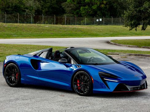 New 2025 McLaren Artura Spider image 15