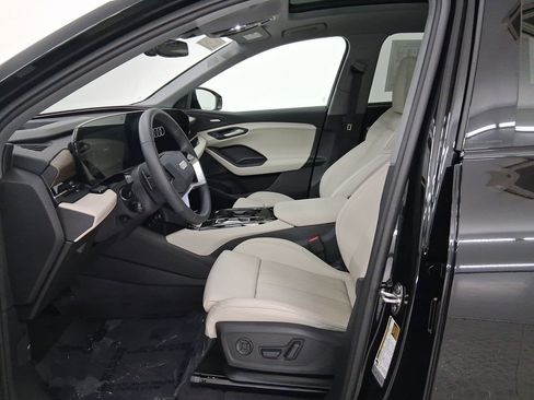 Used 2025 Audi Q6 e-tron Premium Plus image 5