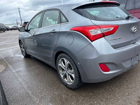 Used 2014 Hyundai Elantra GT w/ Option Group 02 image 19
