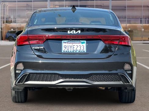 Used 2022 Kia Forte LXS image 5