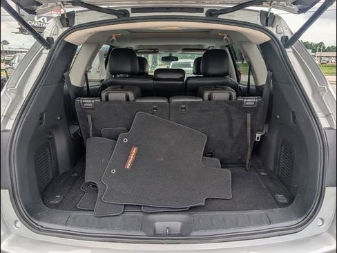 Used 2014 Nissan Pathfinder SL w/ SL Premium Package FWD image 19