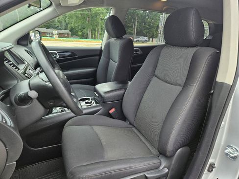 Used 2019 Nissan Pathfinder S AWD/4WD image 11