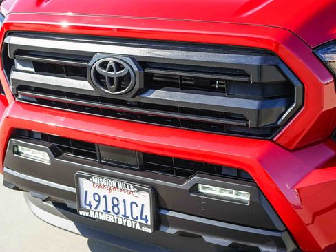 Certified 2024 Toyota Tacoma SR5 image 9