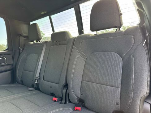 Used 2019 RAM 1500 Big Horn AWD/4WD image 14
