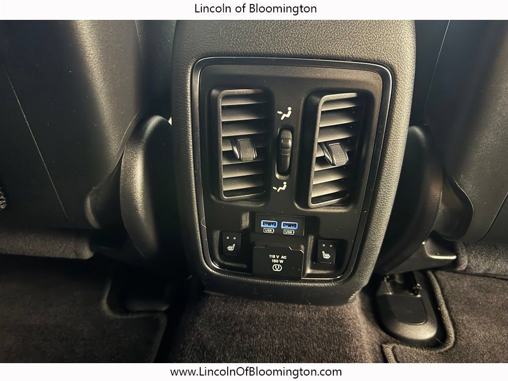 Used 2017 Jeep Grand Cherokee Limited w/ Trailer Tow Group IV AWD/4WD image 13