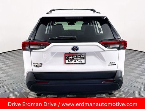 Certified 2020 Toyota RAV4 XLE w/ Carpet Mat Package image 22