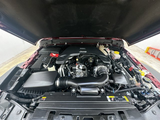 Used 2021 Jeep Wrangler Unlimited Sport AWD/4WD image 26