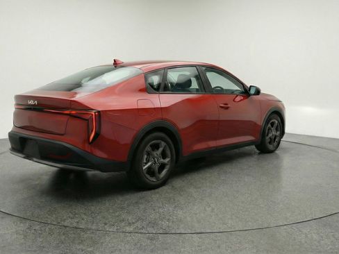 Used 2025 Kia K4 LXS image 9