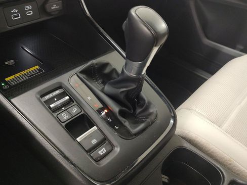 Used 2024 Honda CR-V EX-L image 14