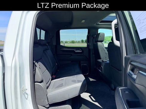 Used 2023 Chevrolet Silverado 1500 LTZ w/ LTZ Premium Package AWD/4WD image 9
