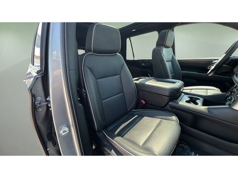 Certified 2024 Chevrolet Tahoe Premier w/ Premium Package AWD/4WD image 32