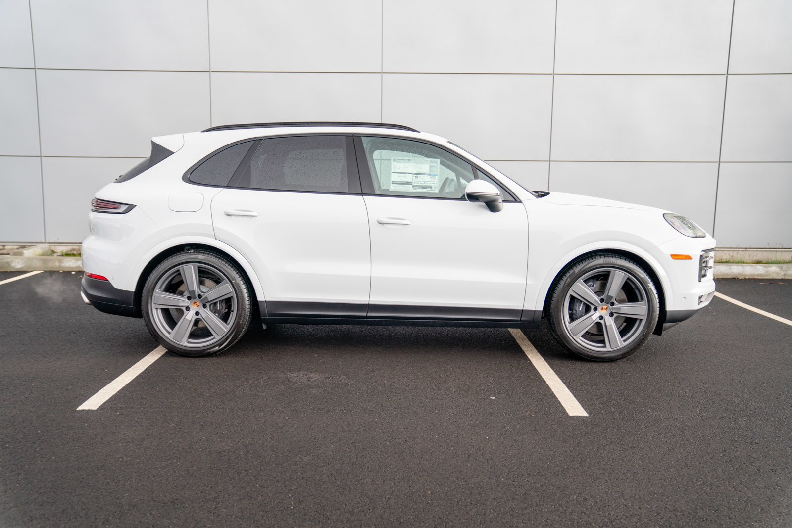 Certified 2026 Porsche Cayenne AWD/4WD image 8