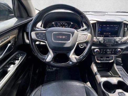 Used 2022 GMC Terrain Denali w/ Denali Premium Package AWD/4WD image 7
