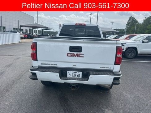Used 2016 GMC Sierra 2500 Denali w/ Duramax Plus Package AWD/4WD image 4