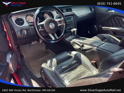 Used 2010 Ford Mustang GT RWD image 6