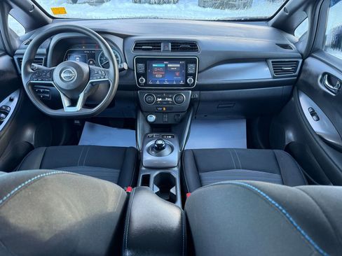 Certified 2023 Nissan Leaf S image 23