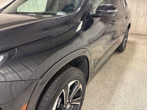 Used 2025 Buick Enclave Sport Touring image 12