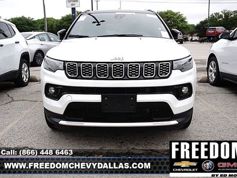 Used 2025 Jeep Compass Limited AWD/4WD image 2