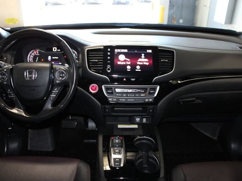 Used 2023 Honda Ridgeline Black Edition image 15