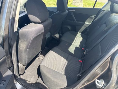 Used 2012 MAZDA MAZDA3 i Touring image 15