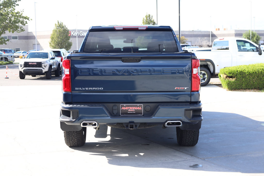 Used 2023 Chevrolet Silverado 1500 RST w/ Z71 Off-Road Package AWD/4WD image 5