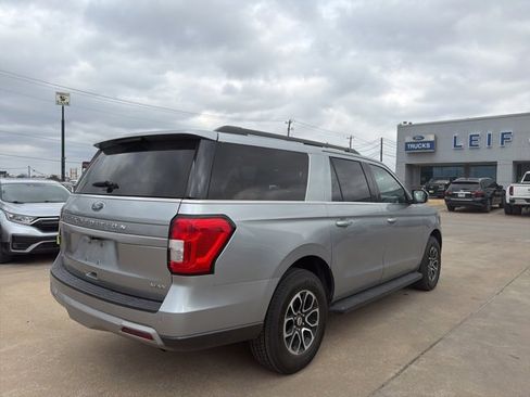 Used 2024 Ford Expedition Max XLT image 6