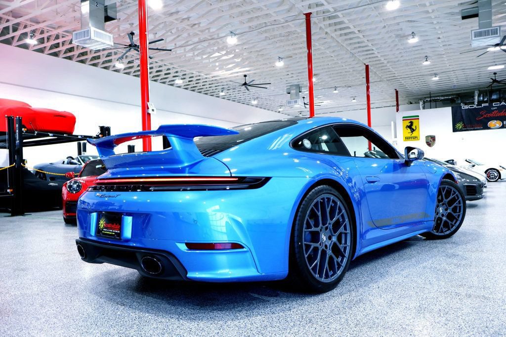 Used 2026 Porsche 911 Carrera T RWD image 16