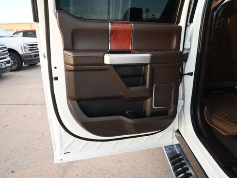 Used 2022 Ford F450 King Ranch image 15