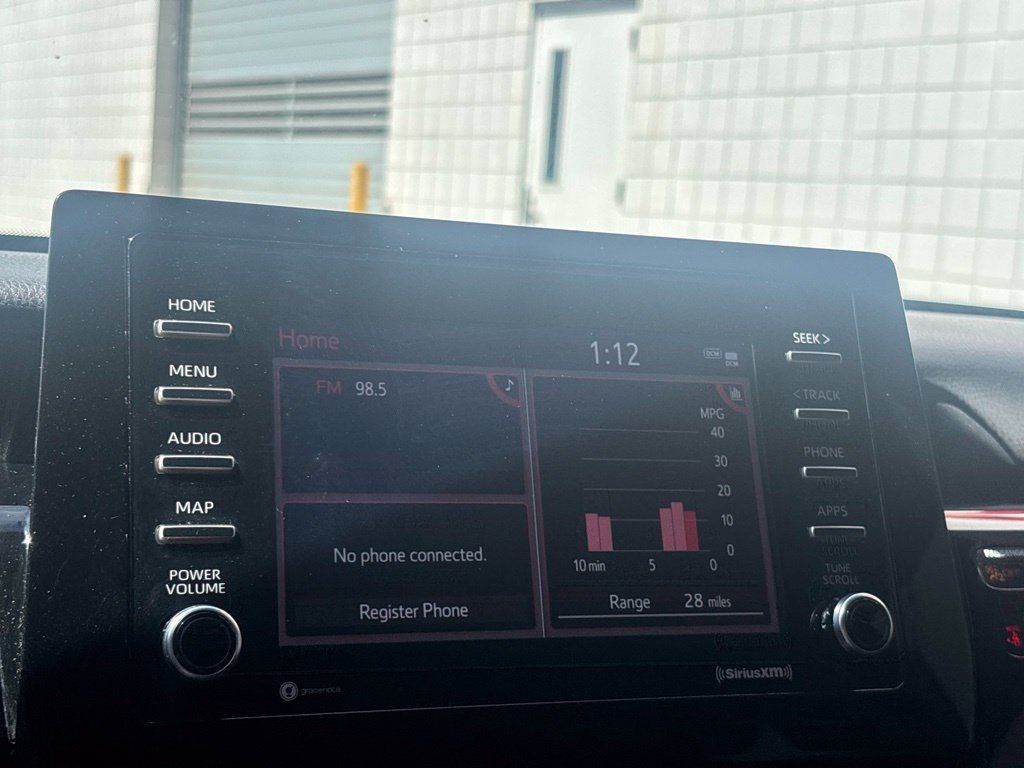 Used 2022 Toyota Camry LE FWD image 12