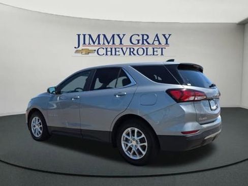 Used 2023 Chevrolet Equinox LT FWD image 3