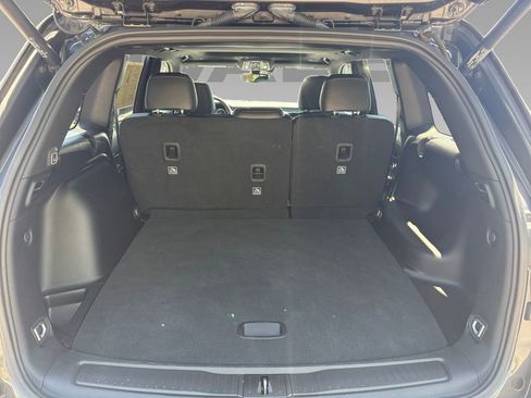 Used 2024 Jeep Grand Cherokee Altitude image 21