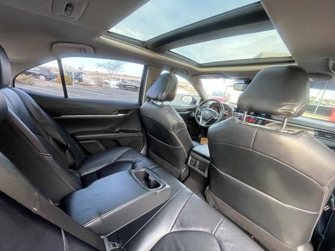 Used 2020 Toyota Camry XSE FWD image 10