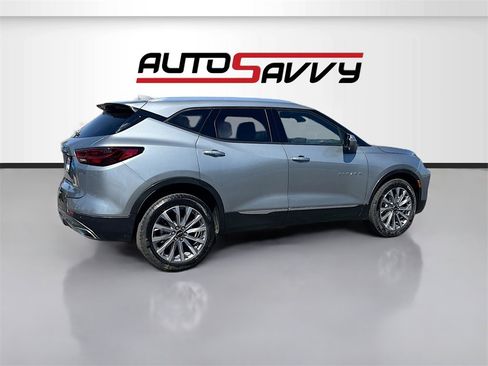 Used 2024 Chevrolet Blazer Premier w/ Driver Confidence II Package image 7