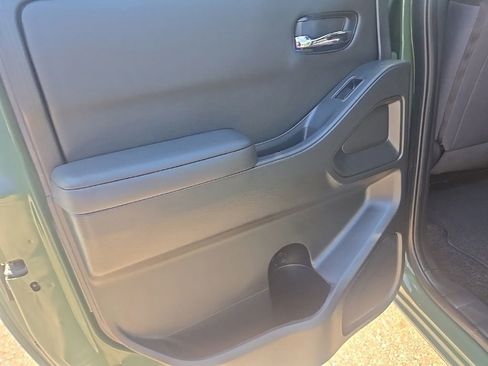 Used 2023 Nissan Frontier SV w/ SV Convenience Package AWD/4WD image 26