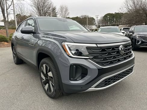 New 2026 Volkswagen Atlas Cross Sport SE image 7