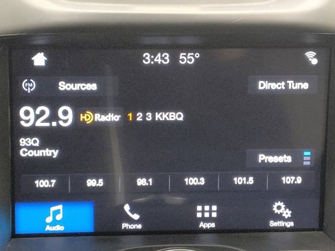 Used 2017 Ford Escape Titanium FWD image 25