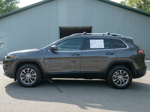Used 2019 Jeep Cherokee Latitude Plus w/ Comfort/Convenience Group AWD/4WD image 6