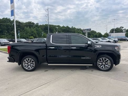 Used 2024 GMC Sierra 1500 Denali AWD/4WD image 11