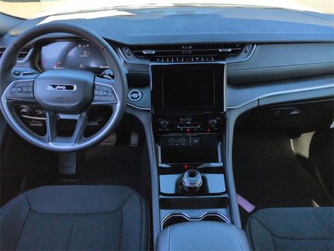 New 2025 Jeep Grand Cherokee Laredo X image 14