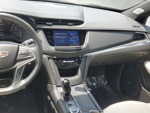 Certified 2023 Cadillac XT5 Sportv w/ Technology Package AWD/4WD image 19