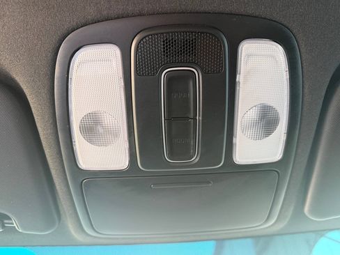 Used 2018 Kia Soul + FWD image 30