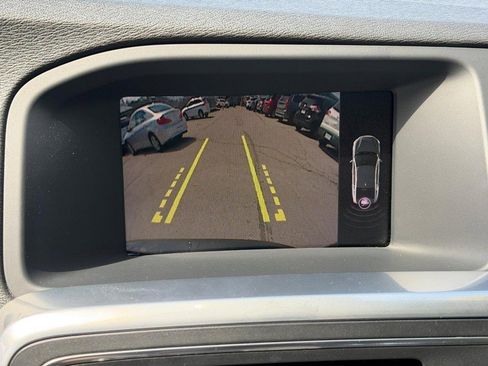 Used 2018 Volvo S60 T5 Dynamic w/ Vision Package image 23