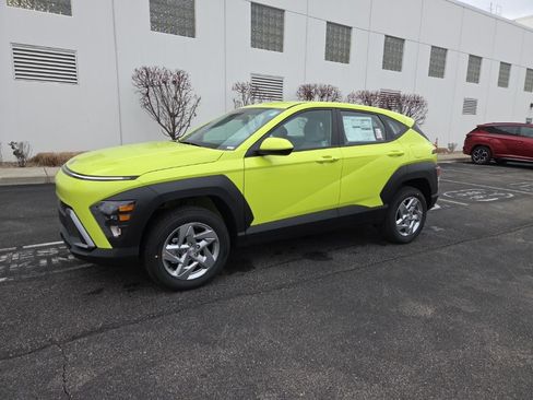 New 2026 Hyundai Kona SE image 2