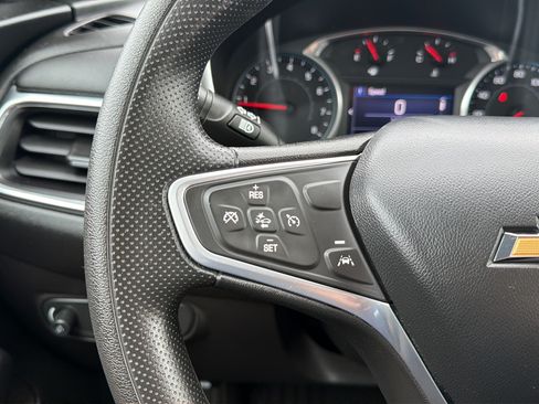 Used 2022 Chevrolet Equinox LT AWD/4WD image 17